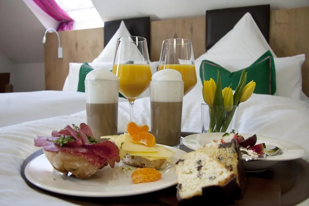 Pension Sperlhof Erding Guest house